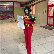 Laura, laureata in Lettere, offre ripetizioni e supporto allo studio dalle elementari alle superiori